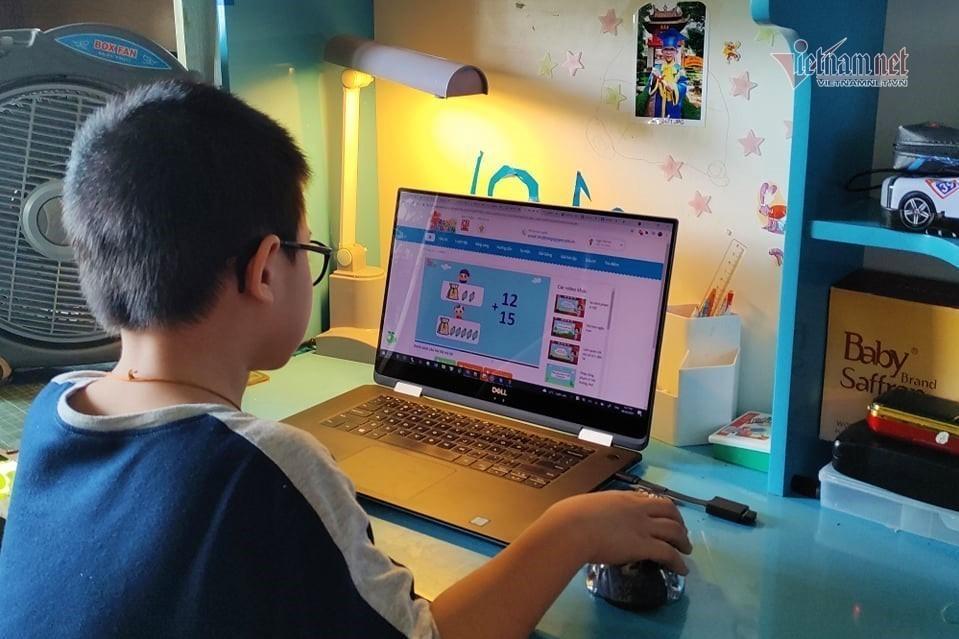 Cha mẹ cần chuẩn bị tâm lý cho trẻ khi quay lại trường học trực tiếp 18:57 16/02/2022
