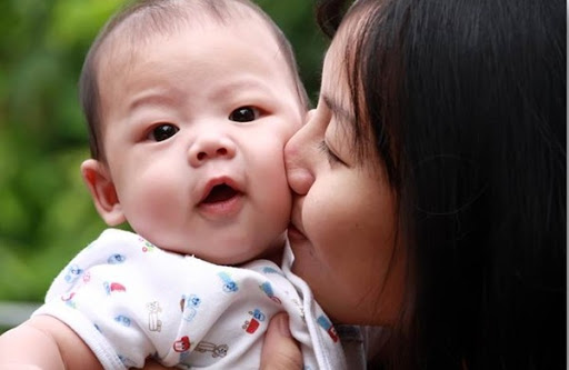 Cách chăm sóc trẻ tại nhà trong mùa Covid - 19