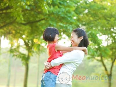 Kỹ năng sống cần thiết cho trẻ khi tới chỗ đông người