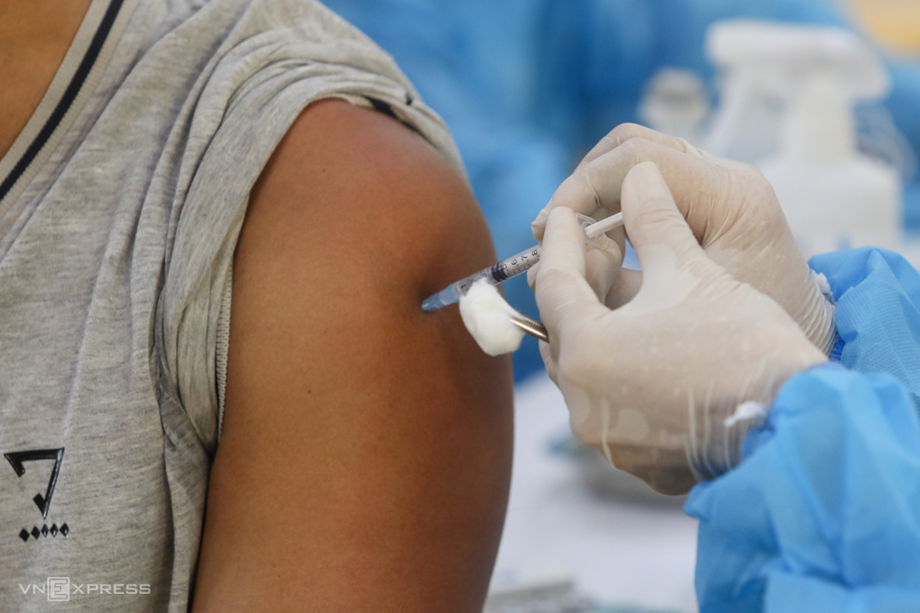 Lý do cần tiêm 3 mũi vaccine