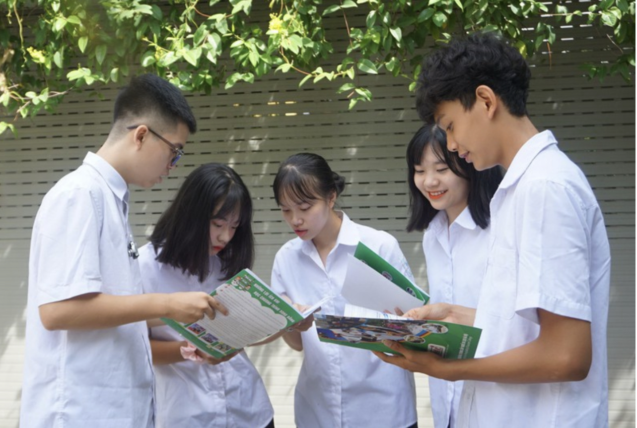 Hà Nội tiếp tục tuyển sinh lớp 10 chương trình song bằng