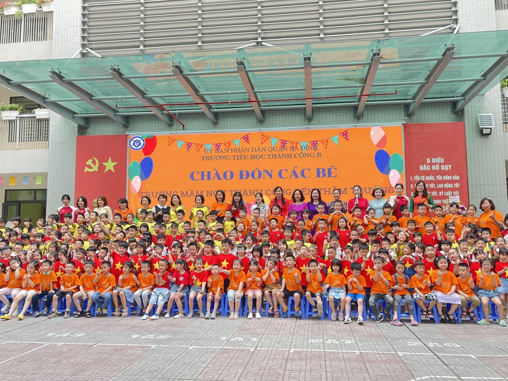 Một ngày của các con lớp MGL A5 ở trường tiểu học Thành Công B