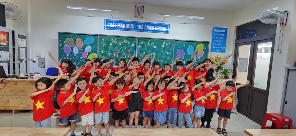 Một buổi trải nghiệm của các con lớp MGL A1 ở trường tiểu học Thành Công B