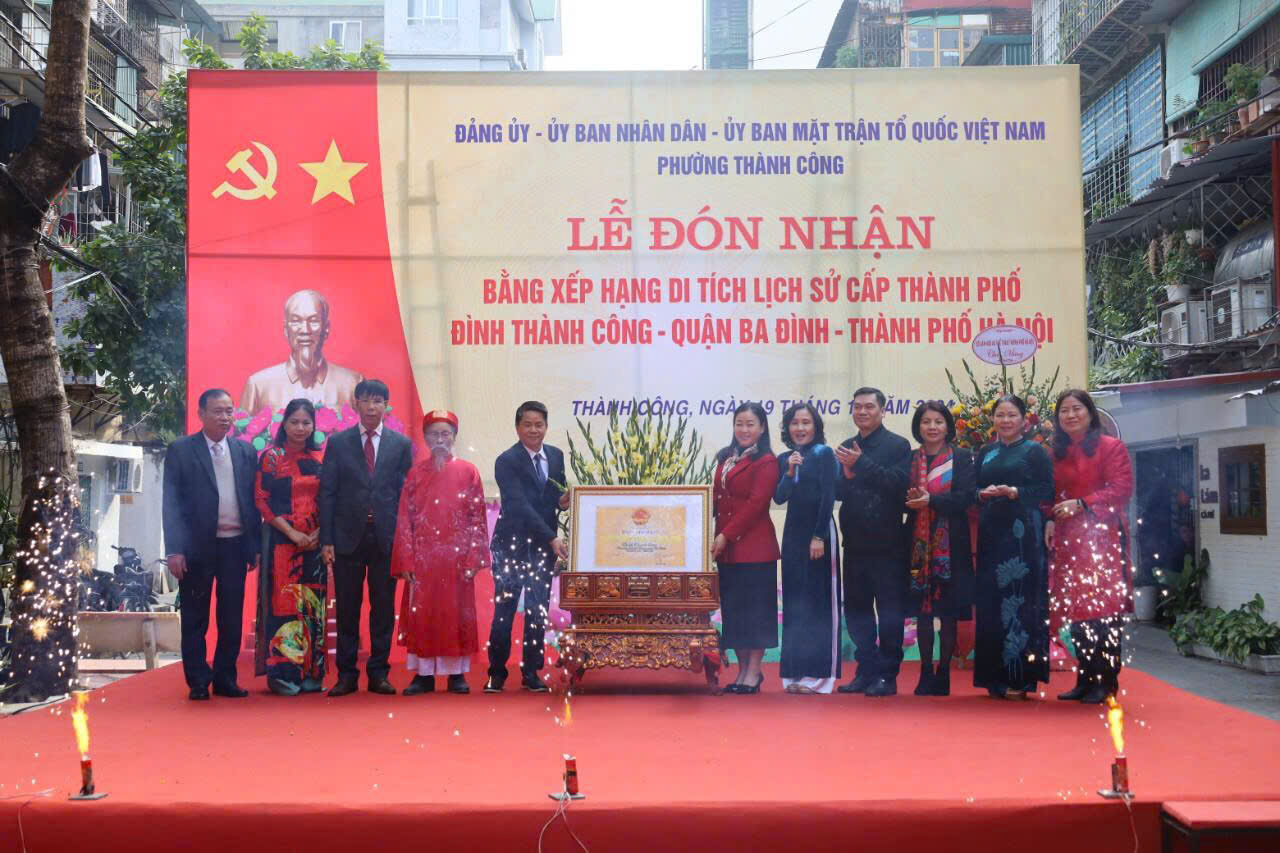 Quận Ba Đình: Đón nhận Bằng xếp hạng di tích cấp thành phố đối với đình Thành Công