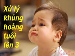 Cùng con “chiến đấu” với khủng hoảng lên 3
