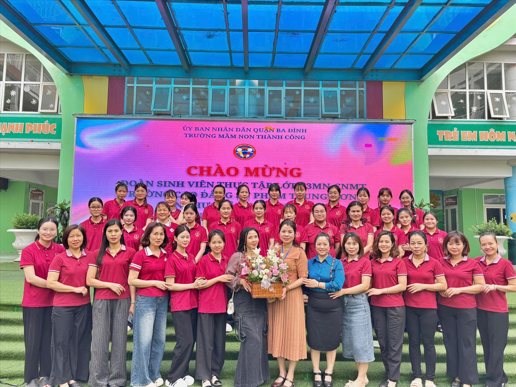 Trường Mầm non Thành Công chào đón đoàn sinh viên thực tập từ lớp K23MN-CNMT trường Cao đẳng sư phạm trung ương.