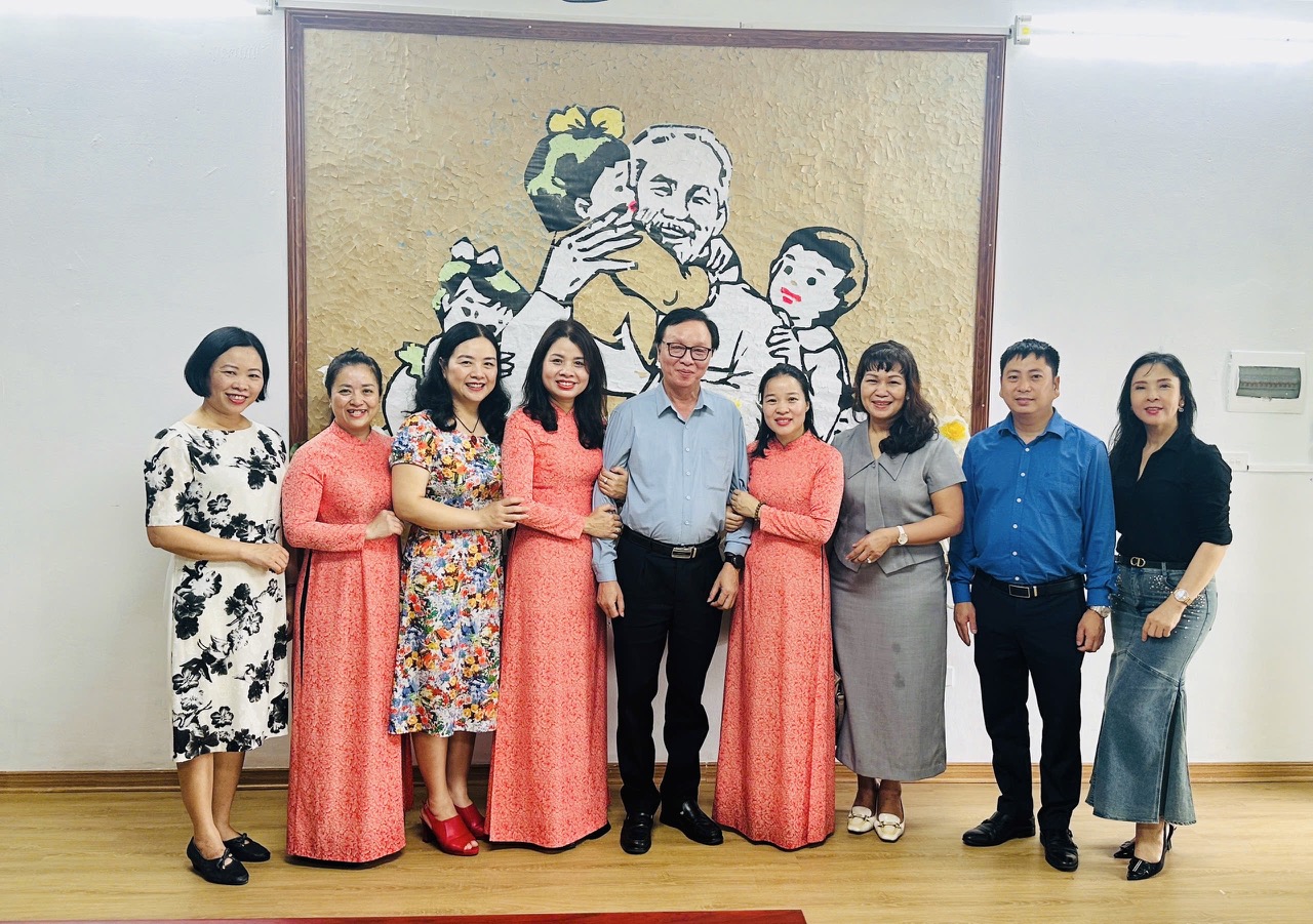 Trường mầm non Thành Công vinh dự tiếp đoàn cán bộ trường Cao đẳng Sư phạm trung ương