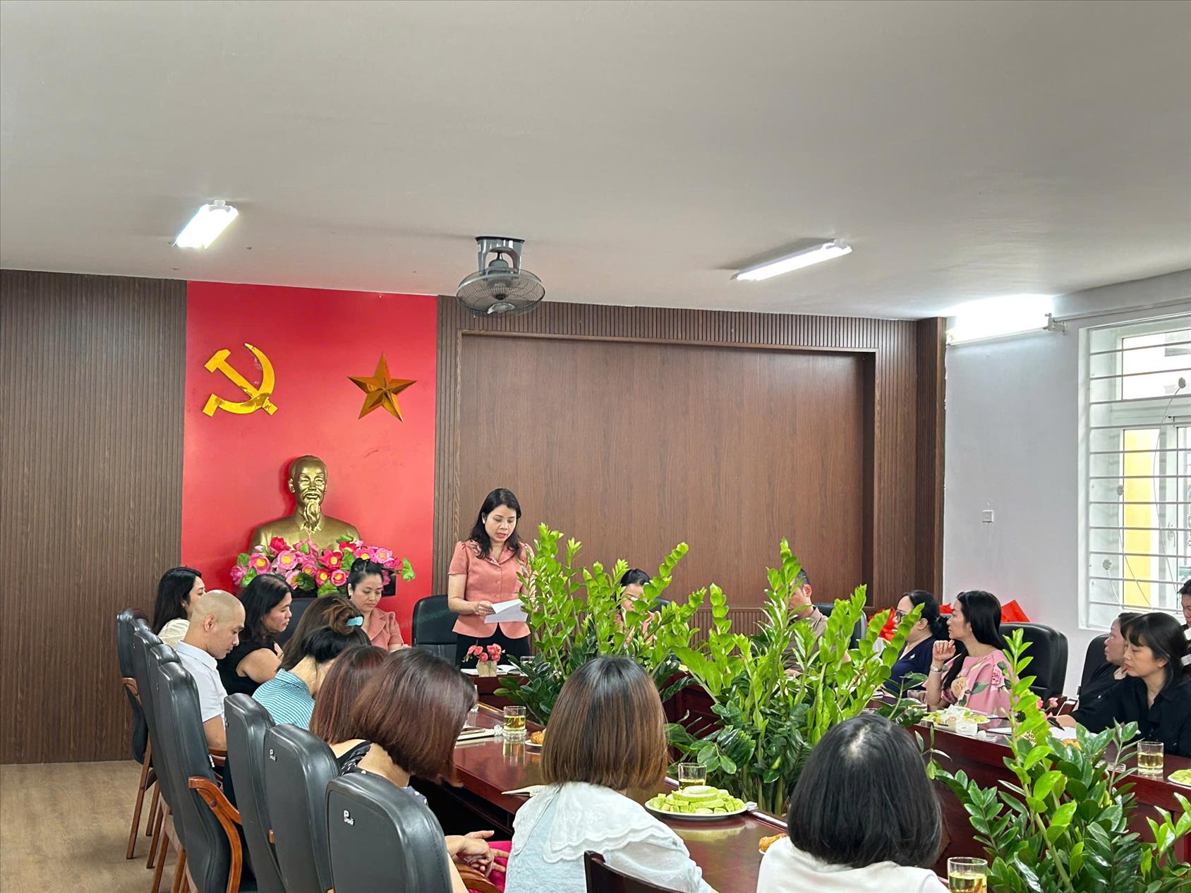 Trường Mầm non Thành Công tổ chức họp Ban đại diện Cha mẹ Học sinh toàn trường chuẩn bị cho tổng kết năm học 2024 - 2025