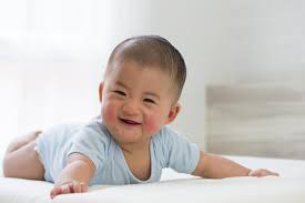 Những bệnh ngoài da trẻ thường mắc phải vào thời tiết nắng nóng