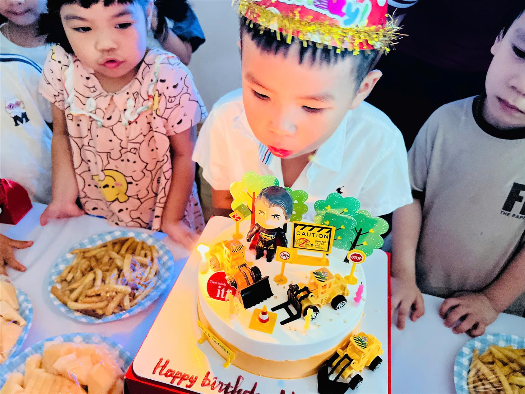 🎉Hoạt động "Sinh nhật của bé – Cả lớp cùng vui" của các bạn lớp C2