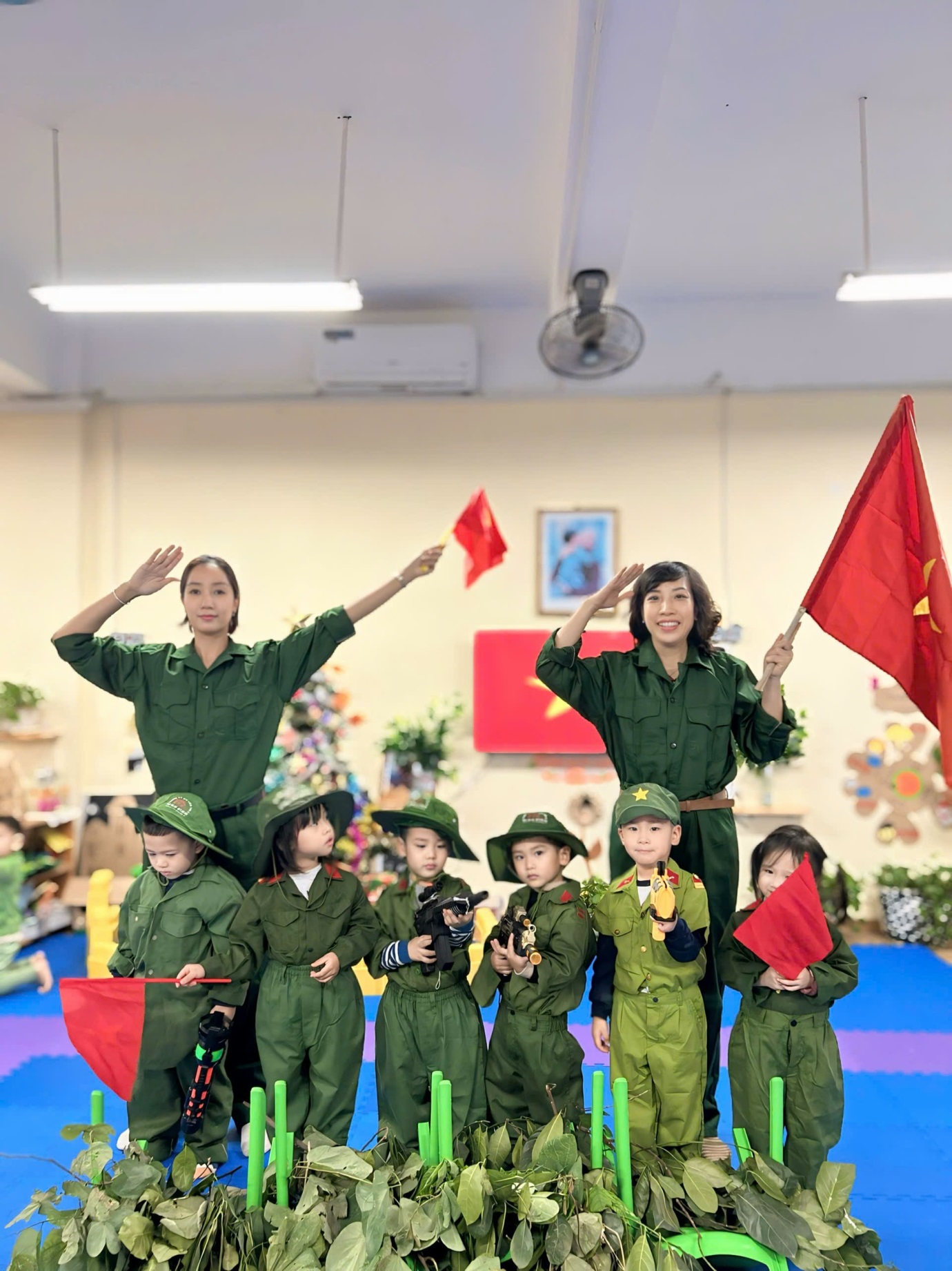 https://ad-mnthanhcong.badinh.edu.vn/UploadFinder/images/2024/12/18/18122024221654_6.png