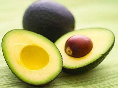 
Trẻ em có hệ tiêu hóa chưa hoàn thiện nên cha mẹ thường thắc mắc “trẻ em ăn bơ tốt không”
