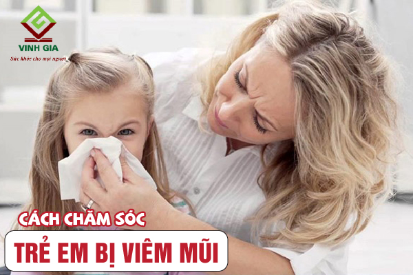 Hướng dẫn cách chăm sóc khi bé bị viêm mũi
