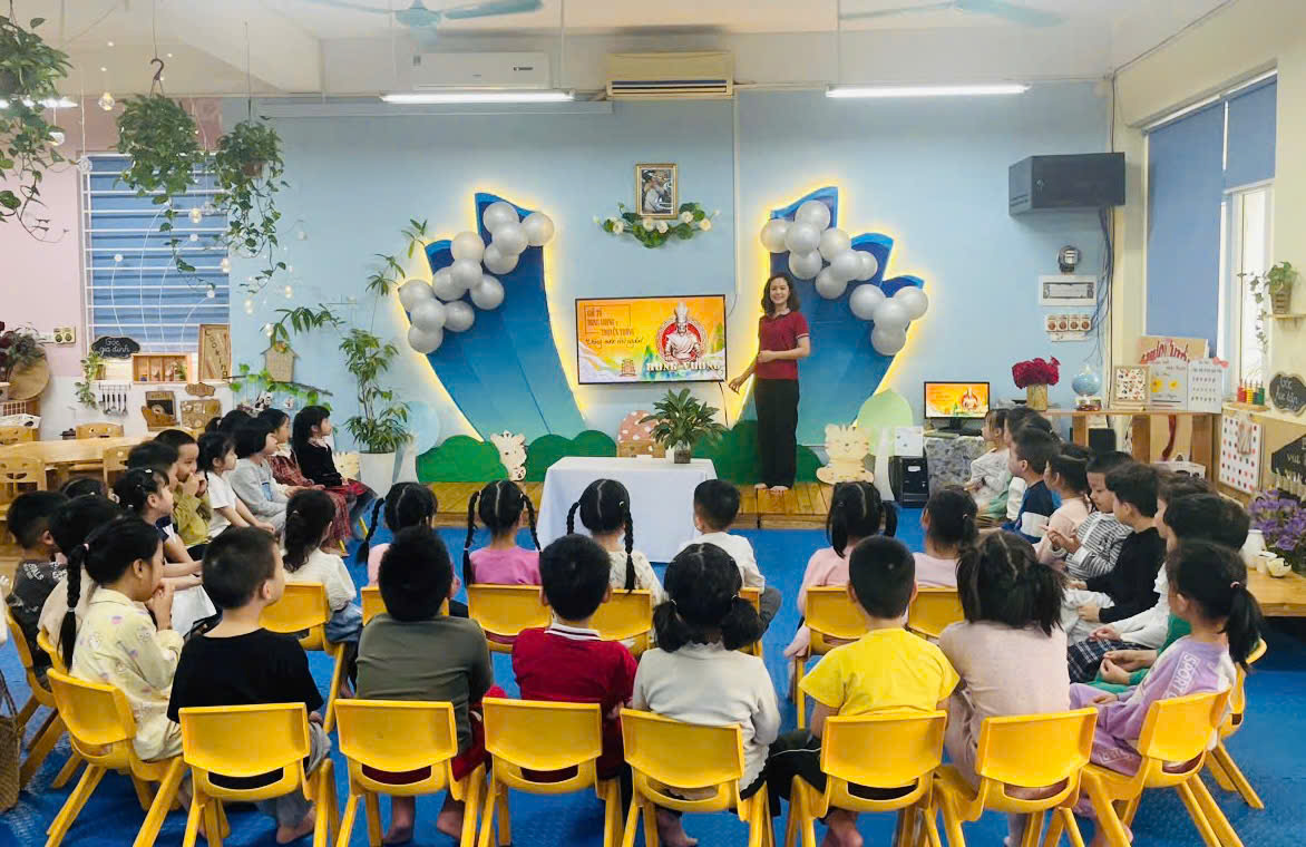 A person standing in front of a group of children

AI-generated content may be incorrect.